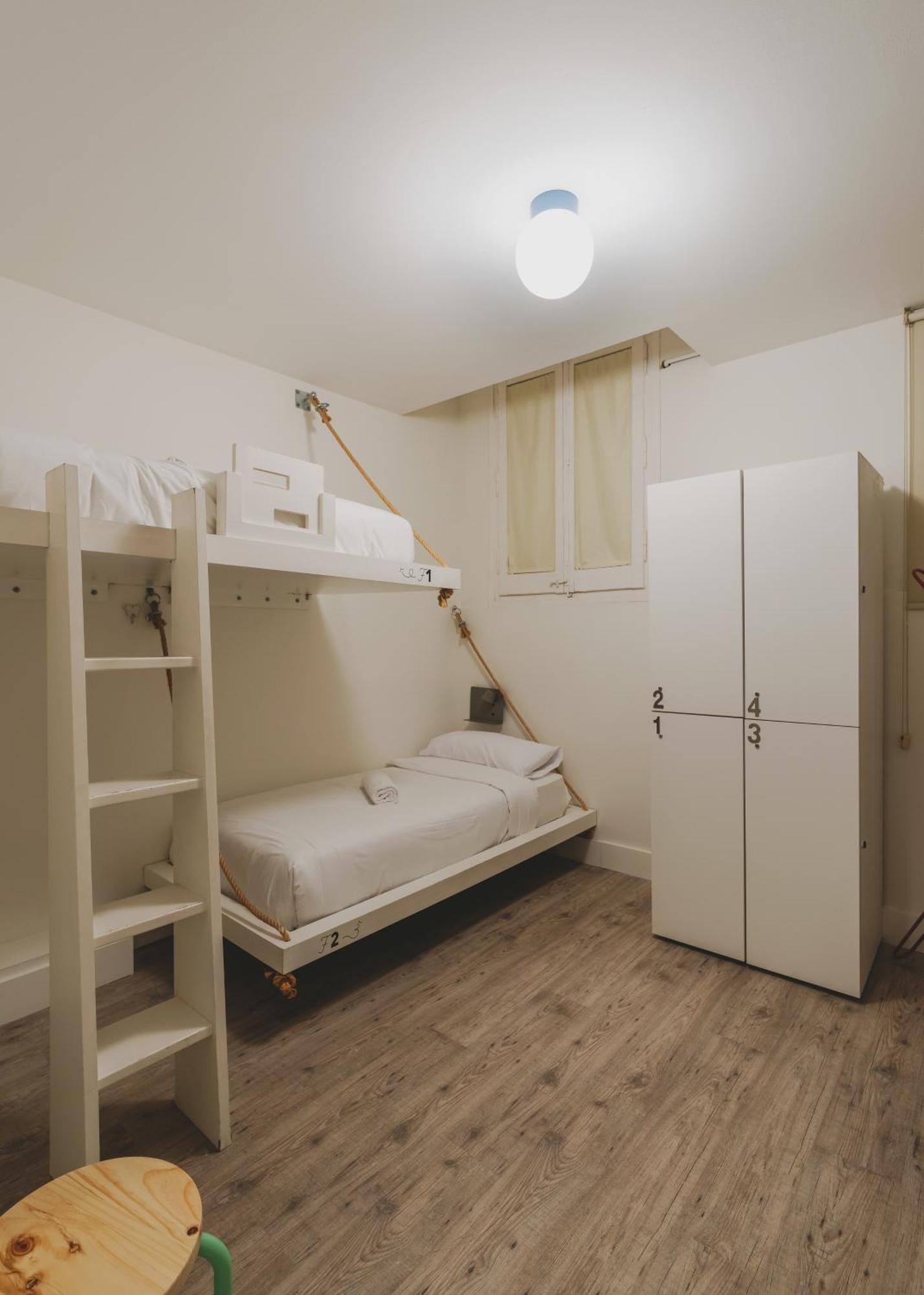 Piulet Hostel Barcelona Ngoại thất bức ảnh