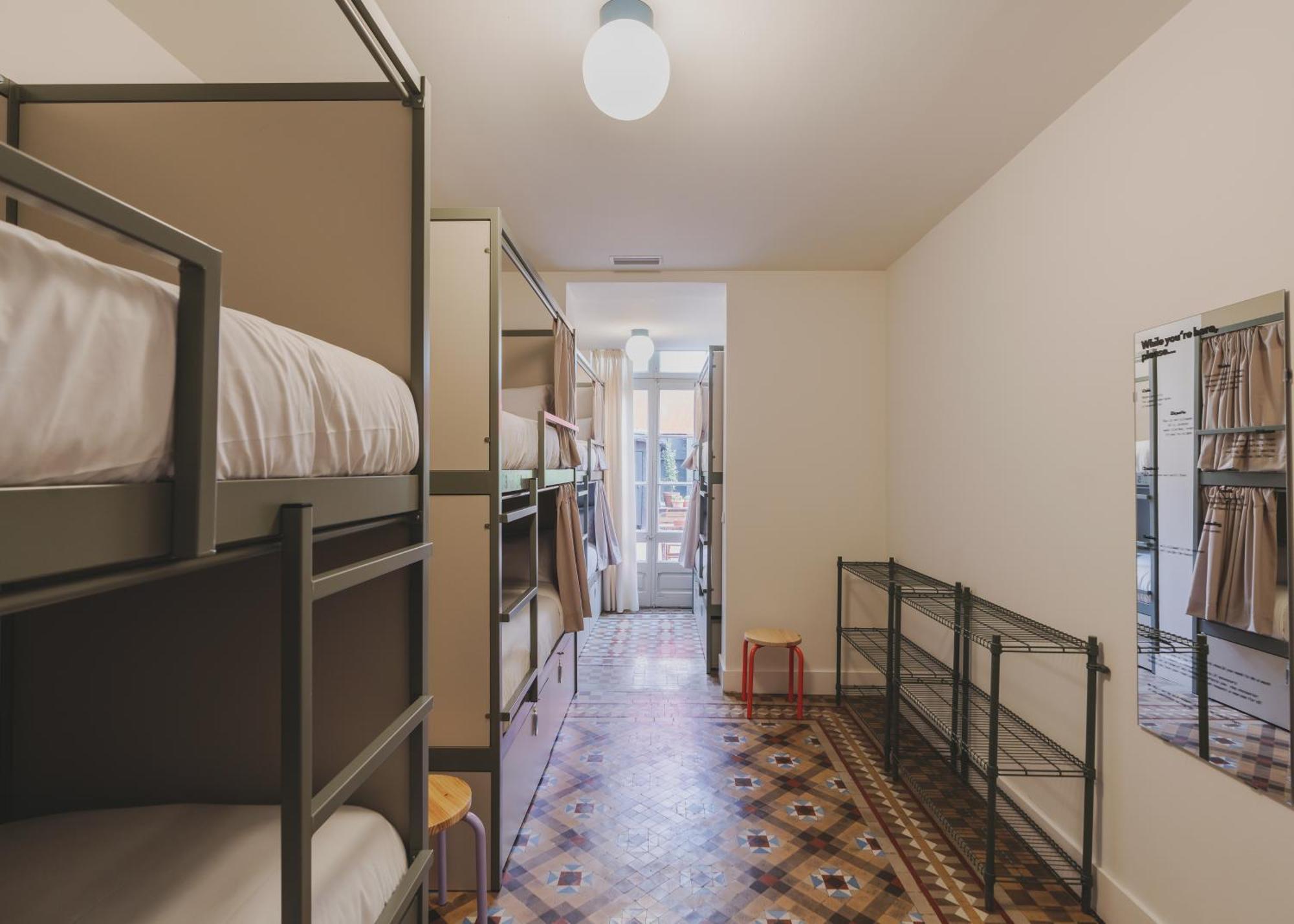 Piulet Hostel Barcelona Ngoại thất bức ảnh